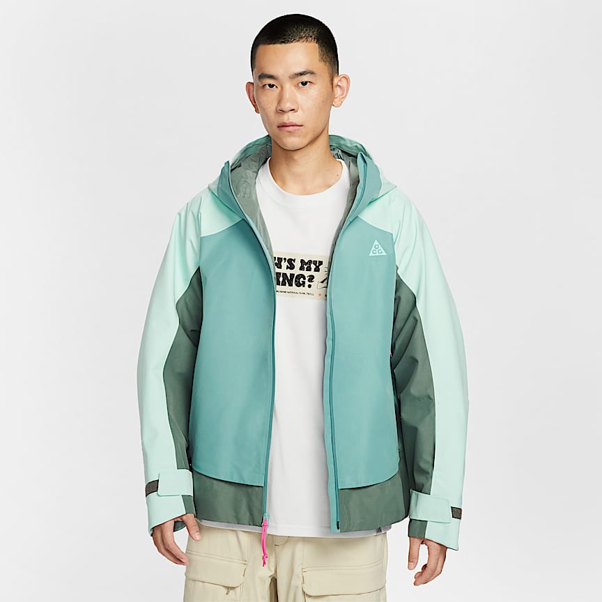 ACG Smith Summit Men's UV Jacket. Nike AT